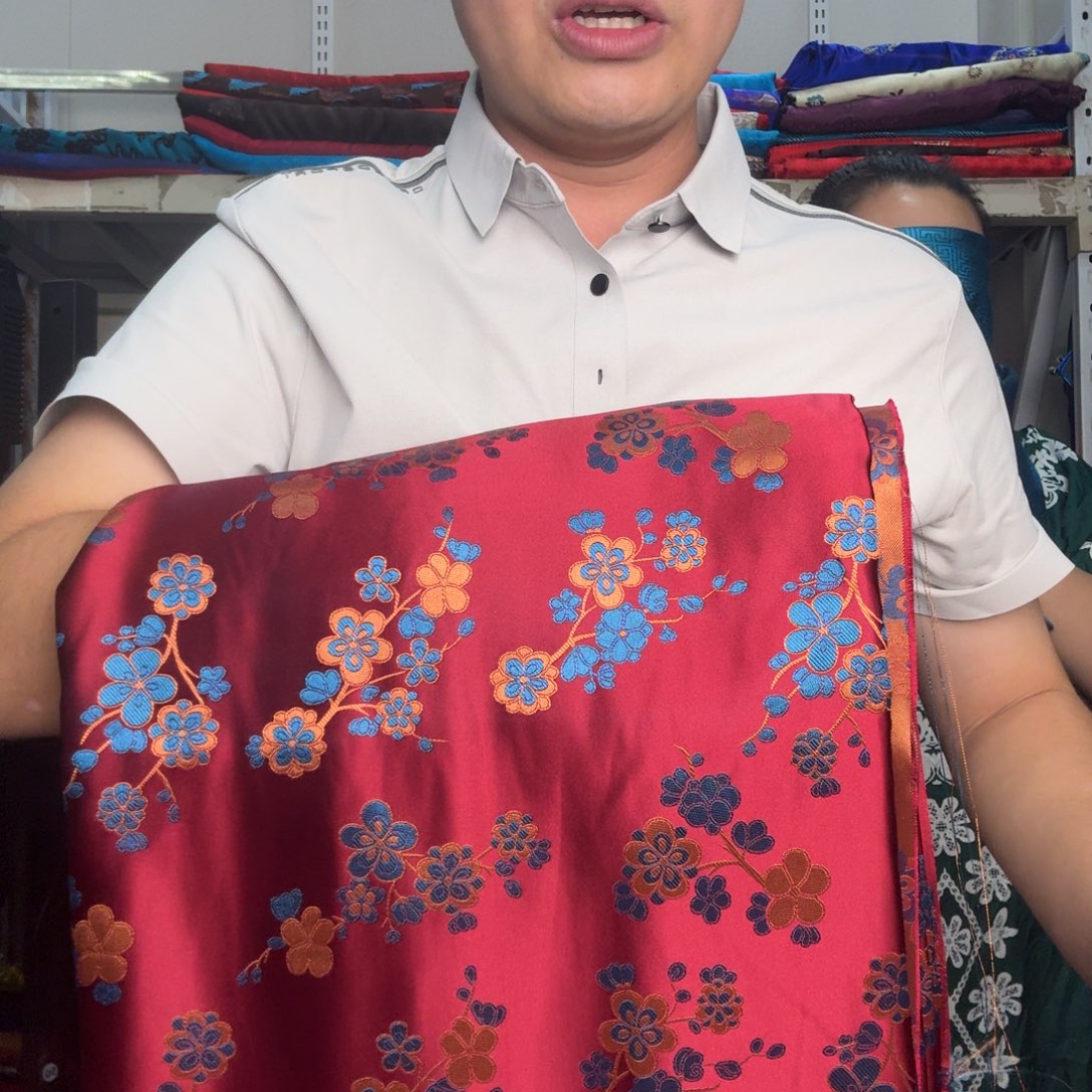 杭州丝绸7米长，宽75cm