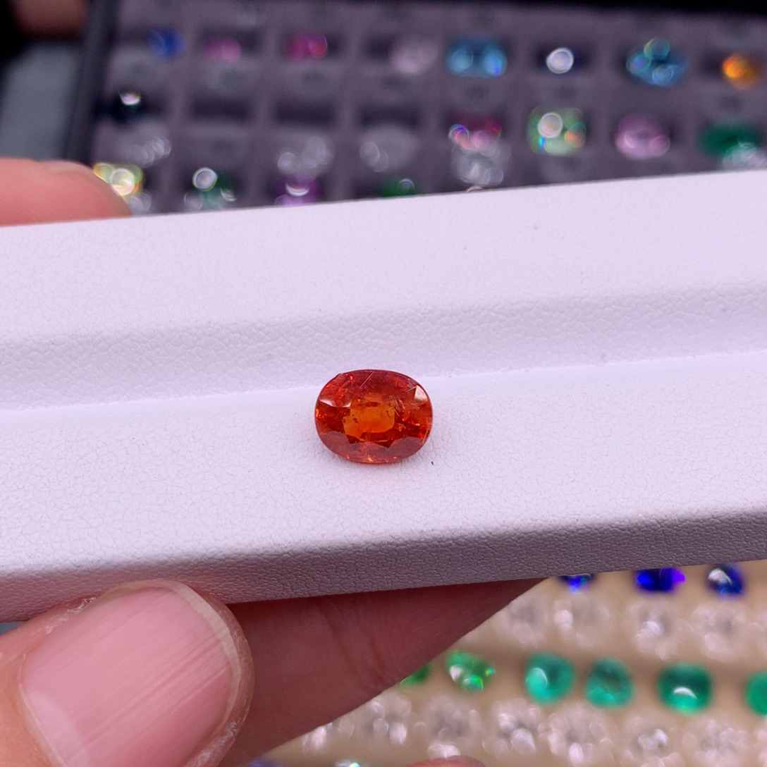 石榴石（芬达石）珠宝半成品未镶嵌