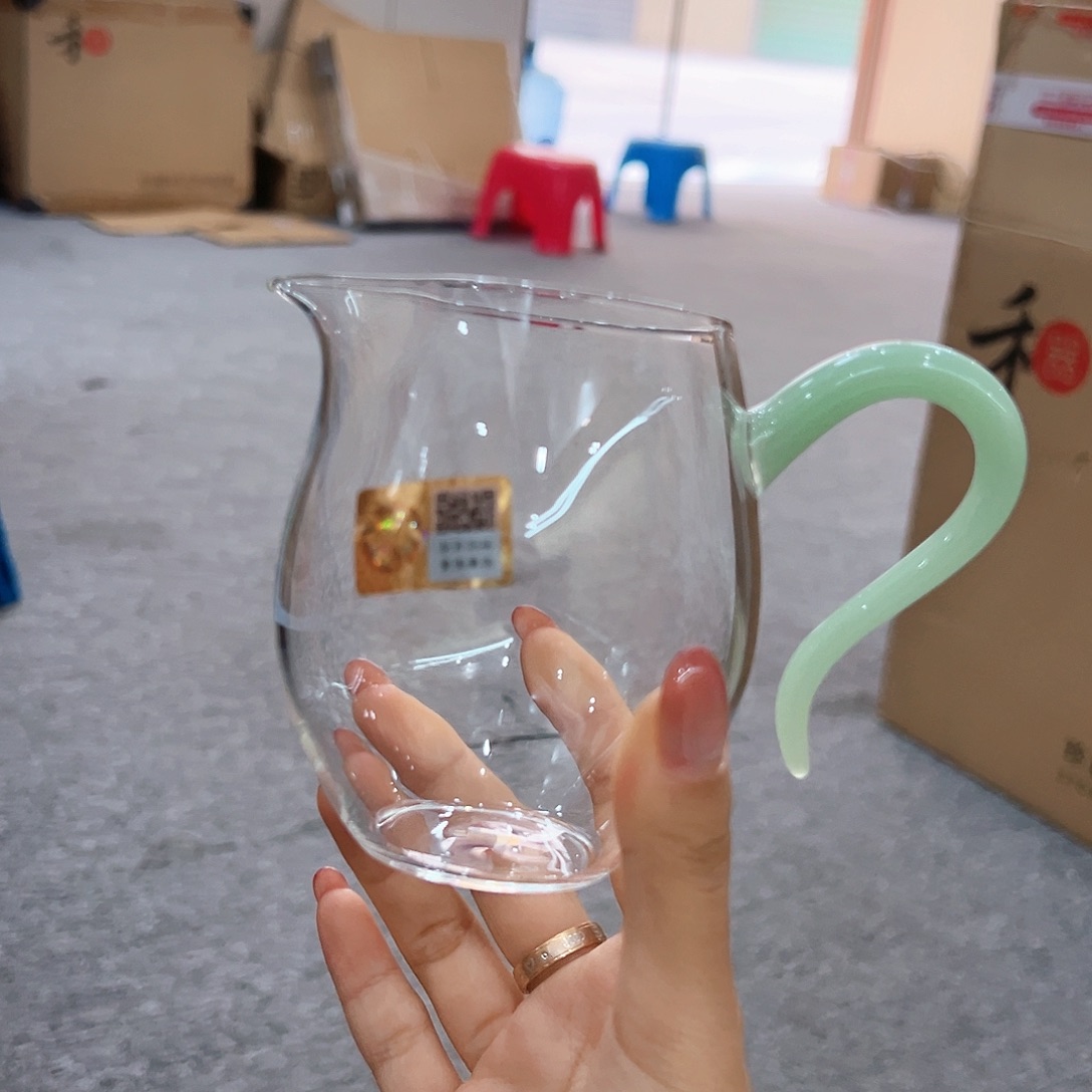 祥蔓浅玉色公道杯。。。。。。