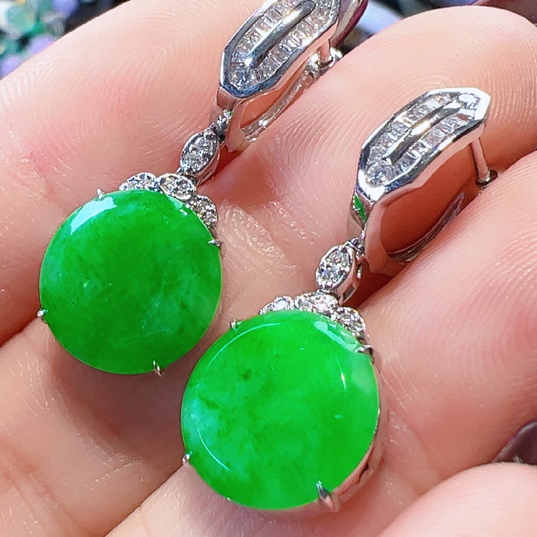 翡翠耳饰18K金镶嵌签收后24小时鉴赏期