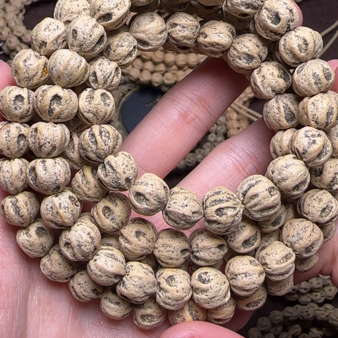 柏香籽/百香籽吊坠晨*