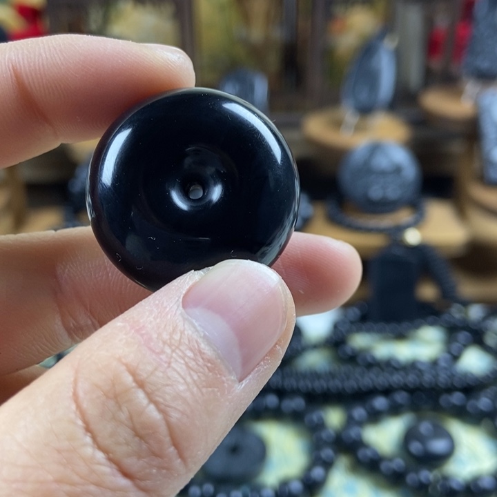 和田玉（墨玉）未镶嵌颈饰平安扣福利包容