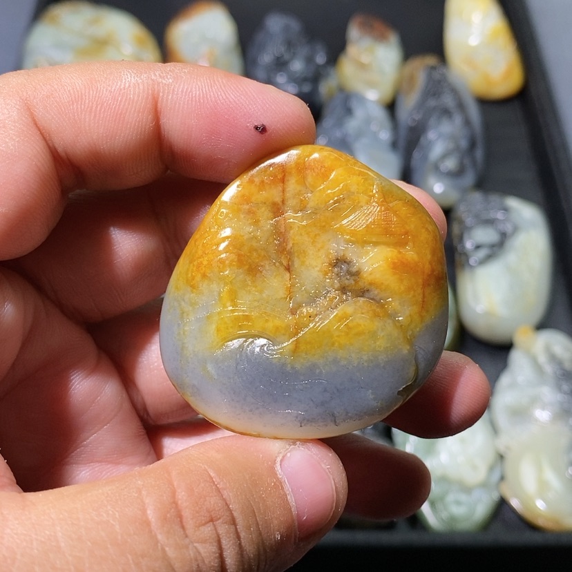 【闪购商品】和田玉颈饰未镶嵌喜**乐