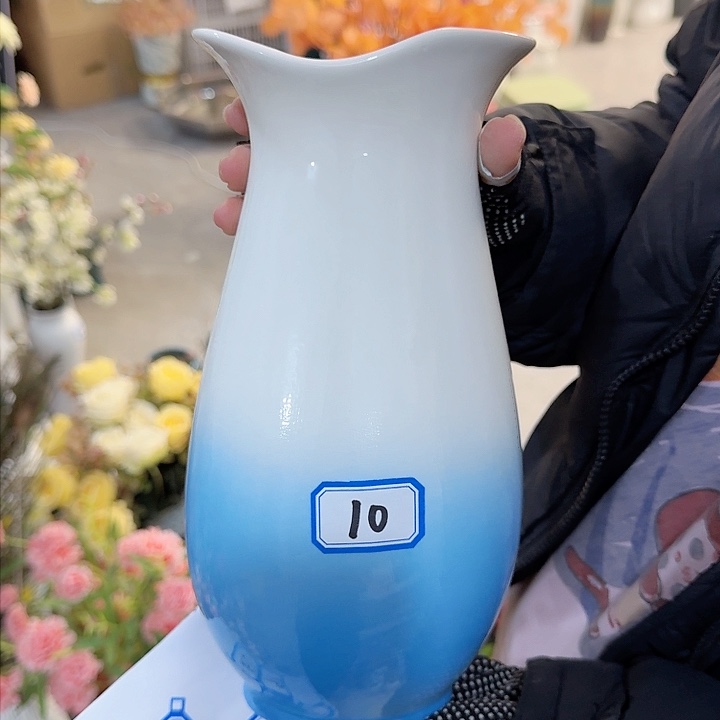 瓶10号白蓝亮釉陶瓷高24厘米微瑕