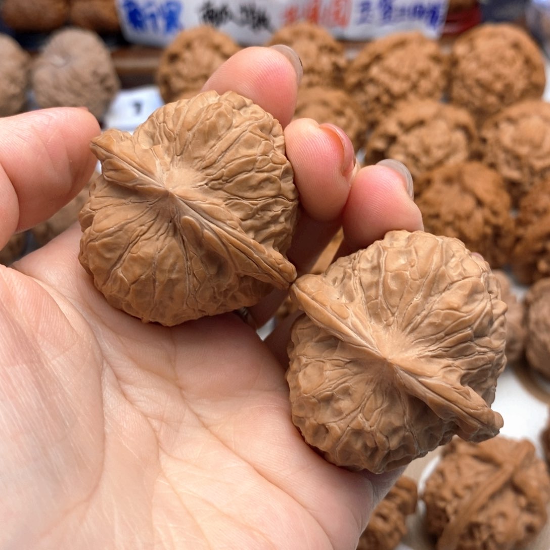 【闪购商品】文玩核桃吊坠43尺南瓜墩