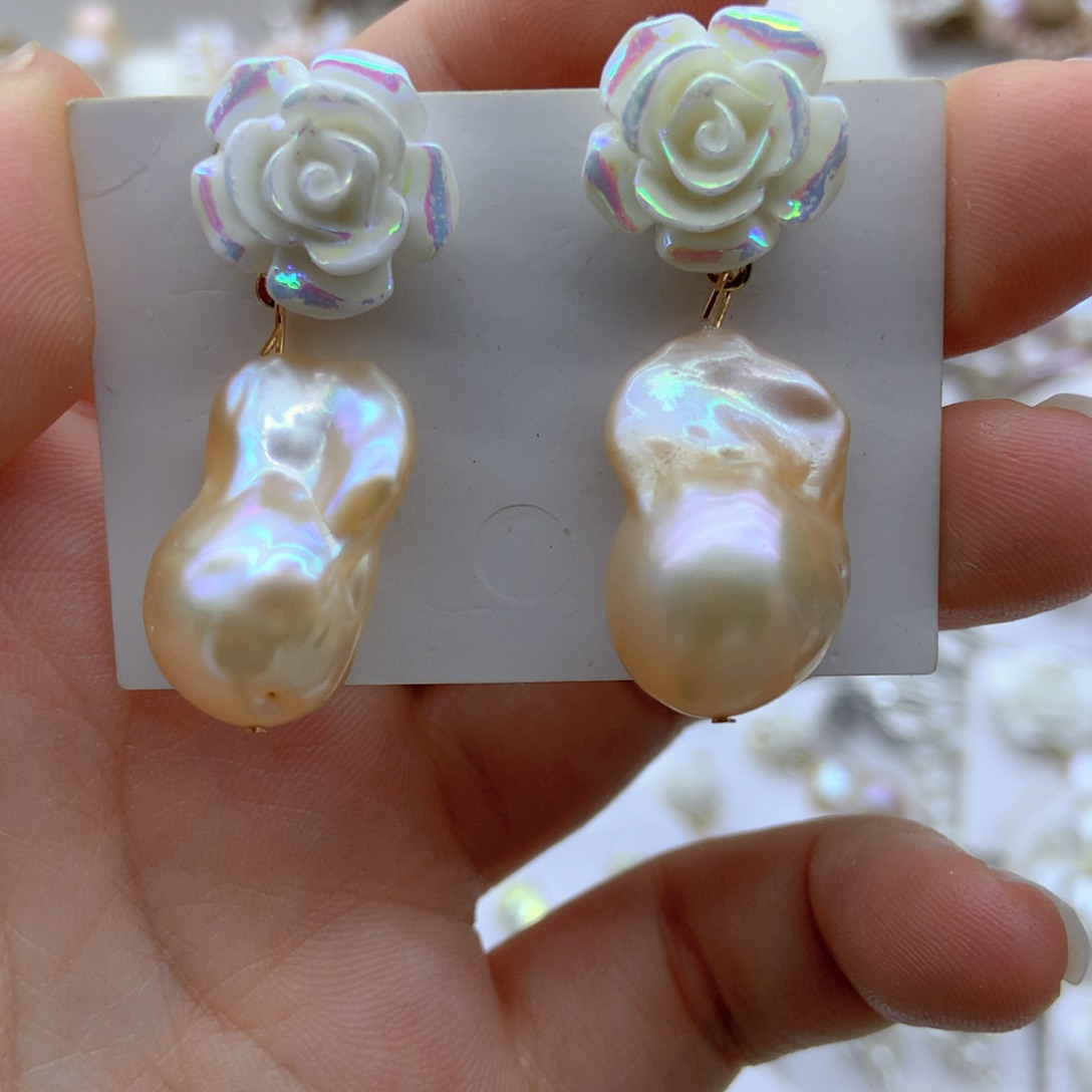 淡水珍珠耳饰未镶嵌