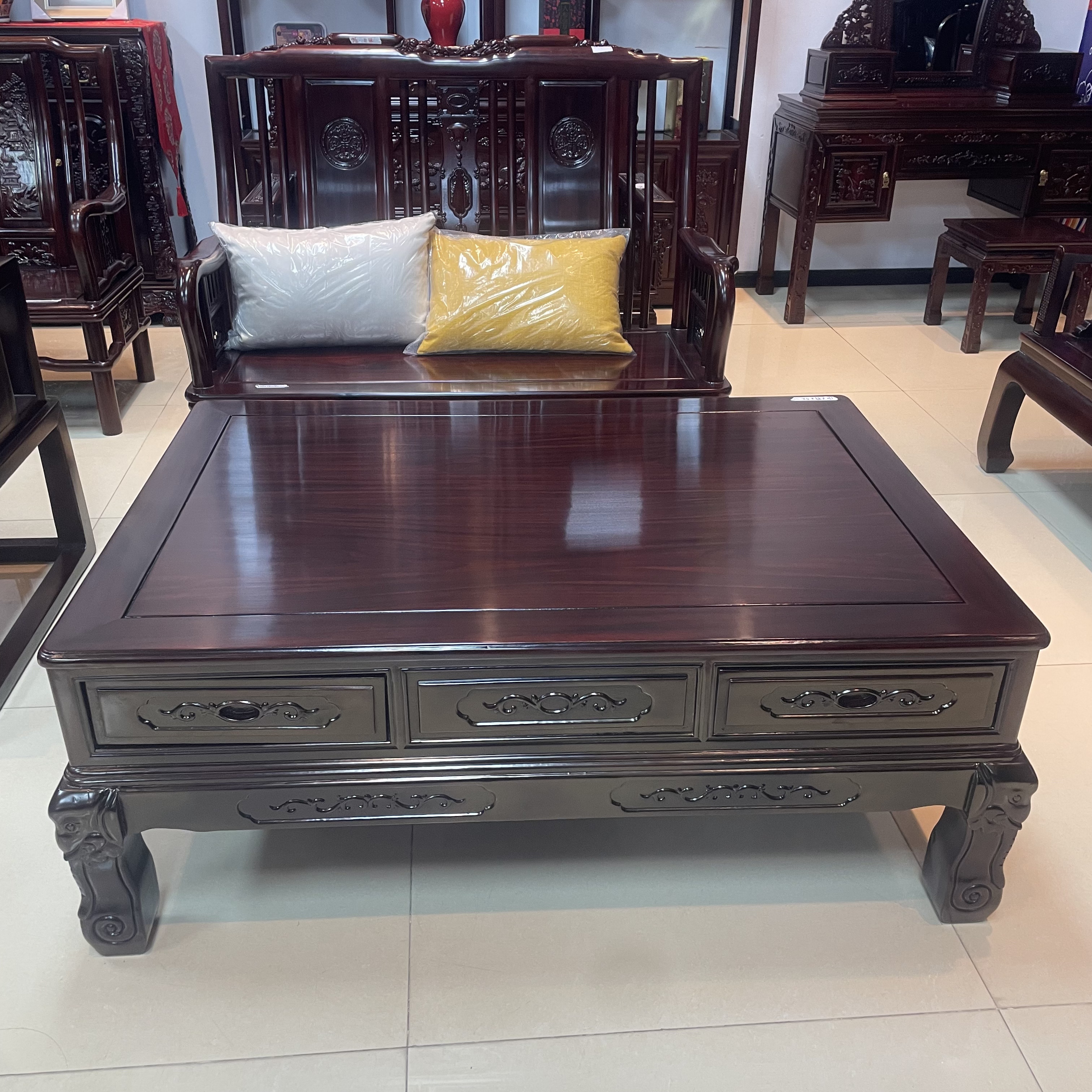 酸枝木  象头脚四抽大平几尺寸：长130宽89高52