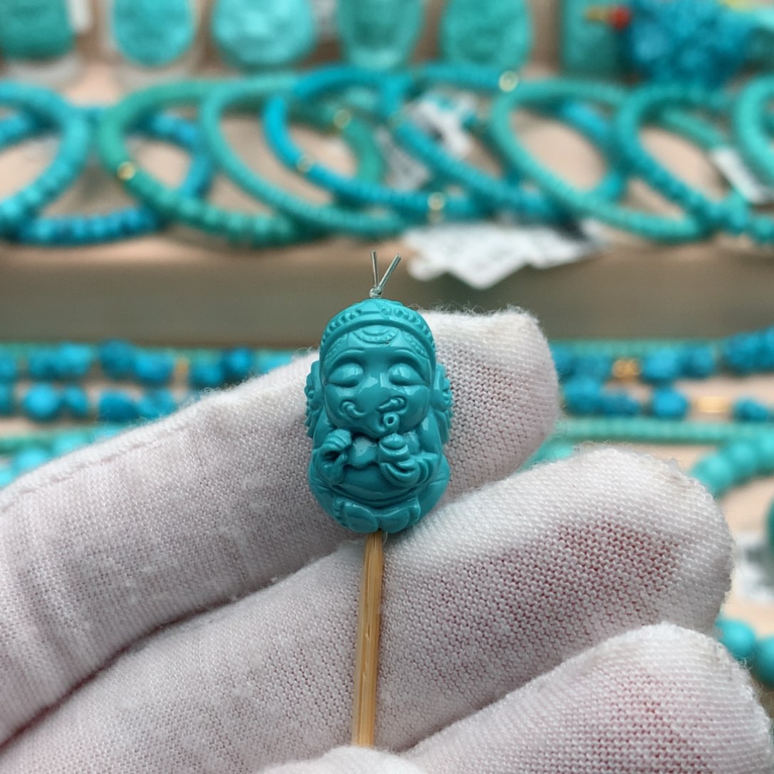 绿松石未镶嵌珠宝奇石