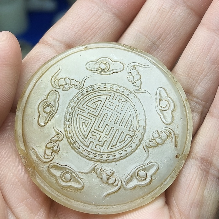 和田玉（青白玉）未镶嵌颈饰