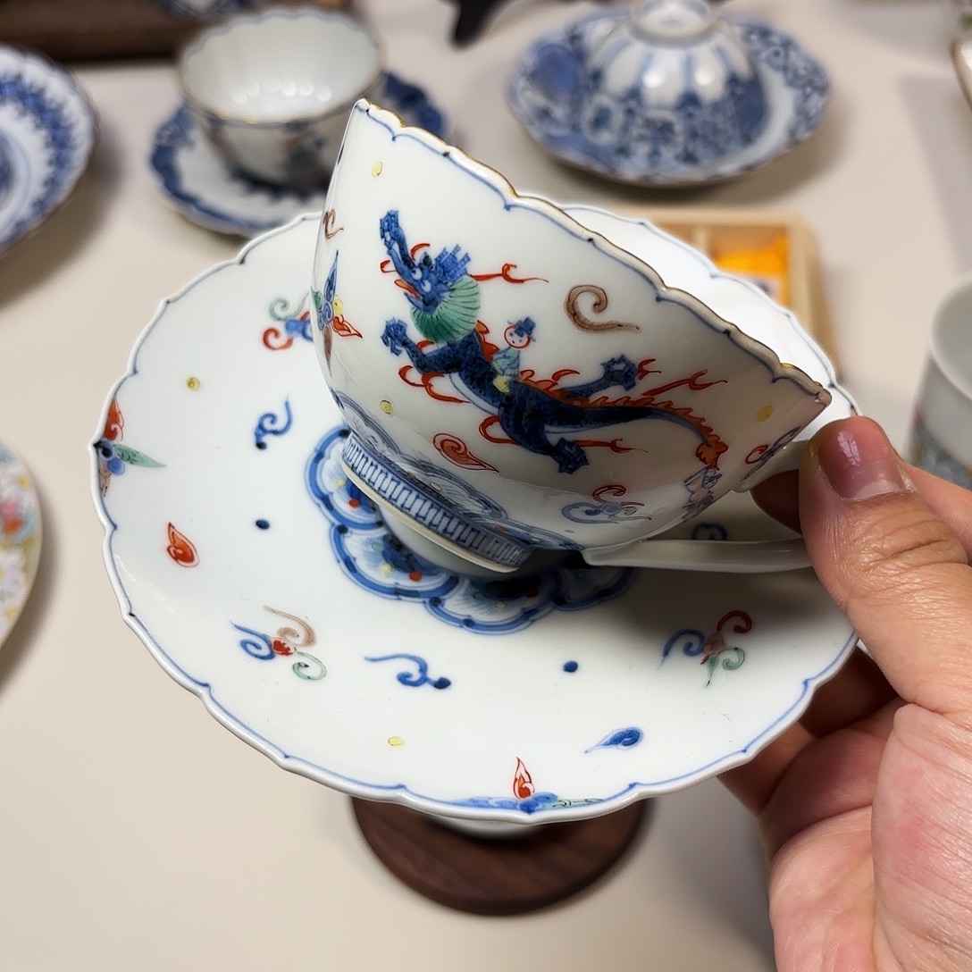 瓷     绫部史织。