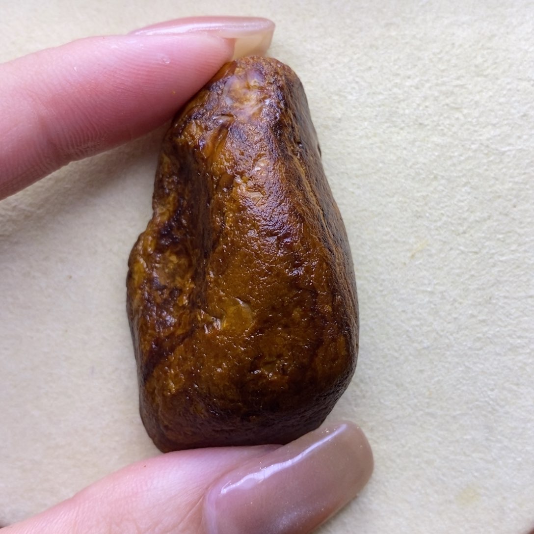 未镶嵌定制蜜蜡不***动陈