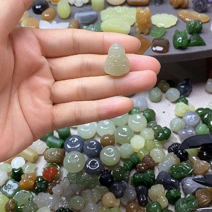 未镶嵌和田玉挂件财神