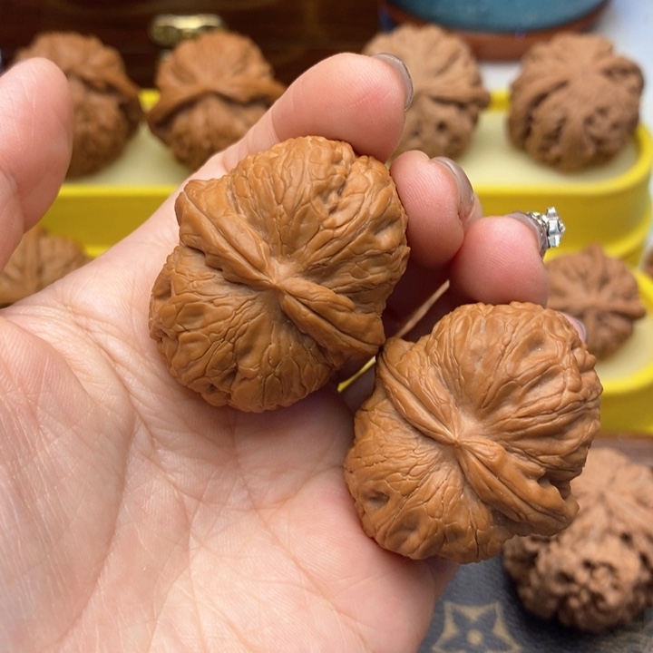 文玩核桃把件124号元宝