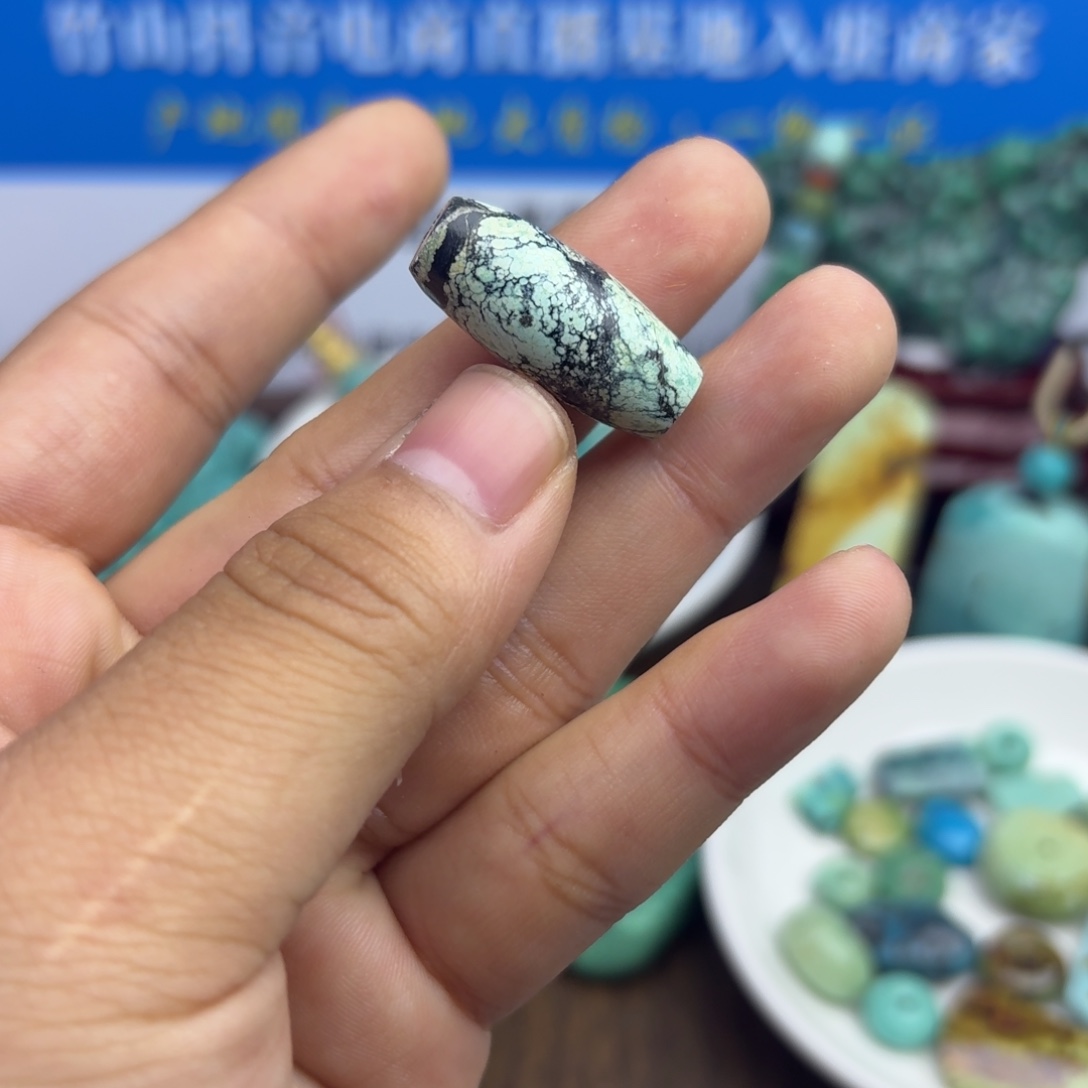 南红玛瑙未镶嵌绿松石