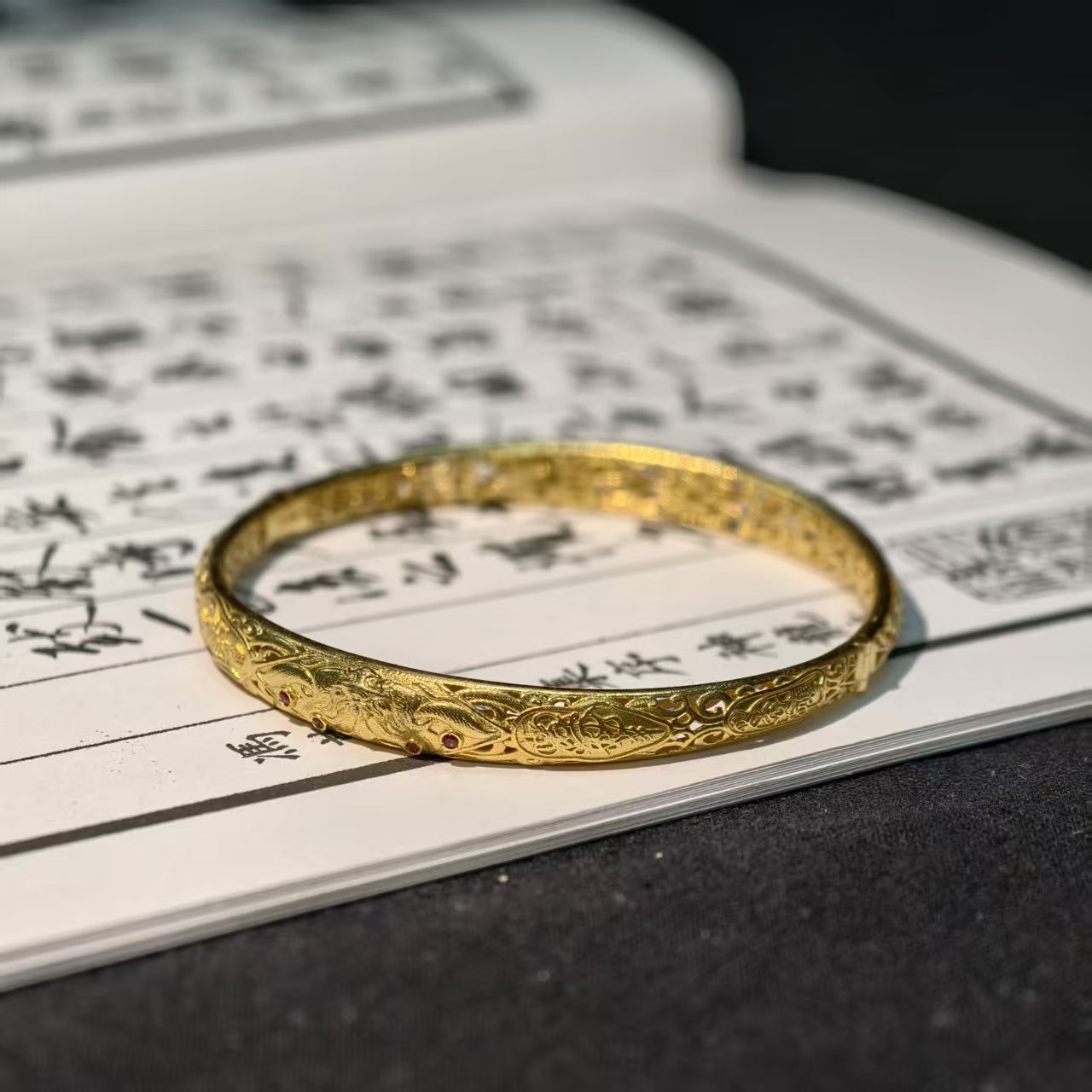 18K金手镯KJ-SZ0004