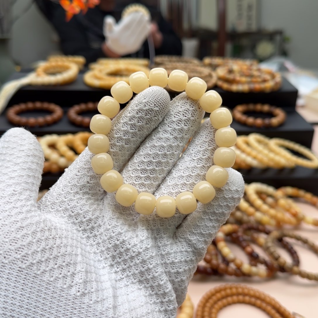 【闪购商品】菩提根/象牙果吊坠苏**?11*12鬼工 10年 白透