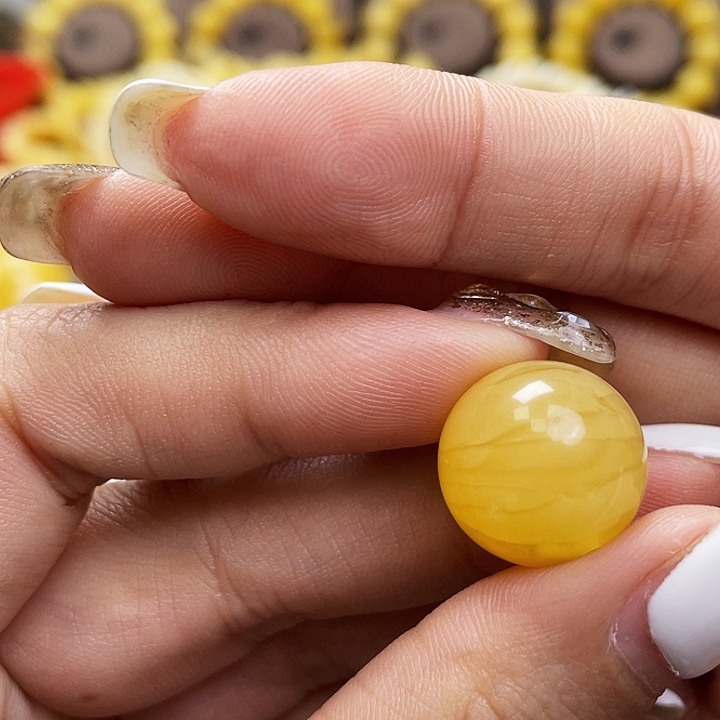琥珀裸石未镶嵌单珠尺寸16.3mm带皮色