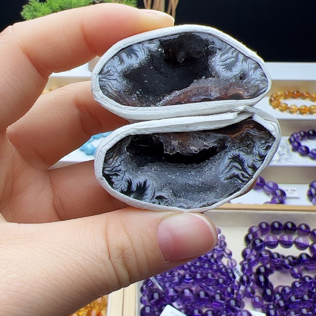 ****吖未镶嵌水晶手链晶洞