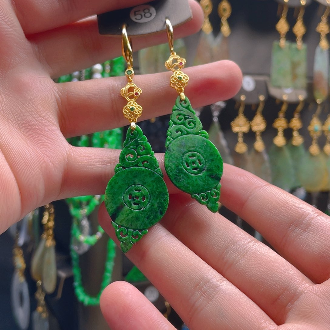 翡翠未镶嵌耳饰翡翠