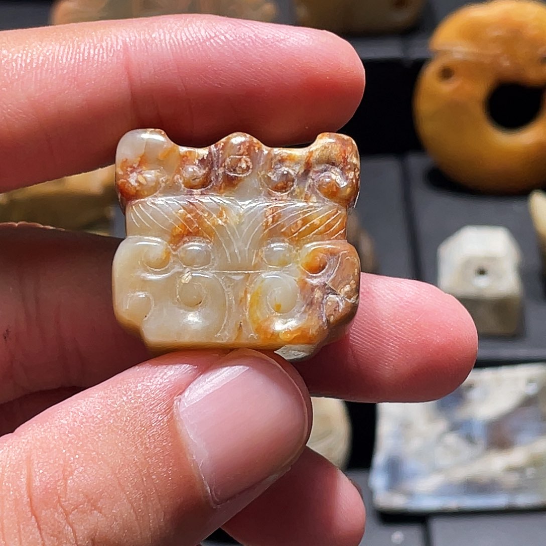 暴***暴和田玉（糖玉）未镶嵌挂件