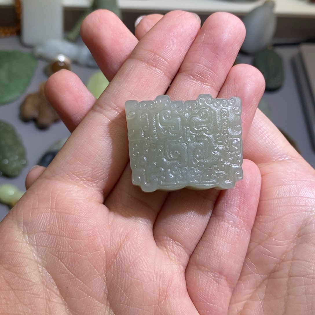 和田玉颈饰未镶嵌定制