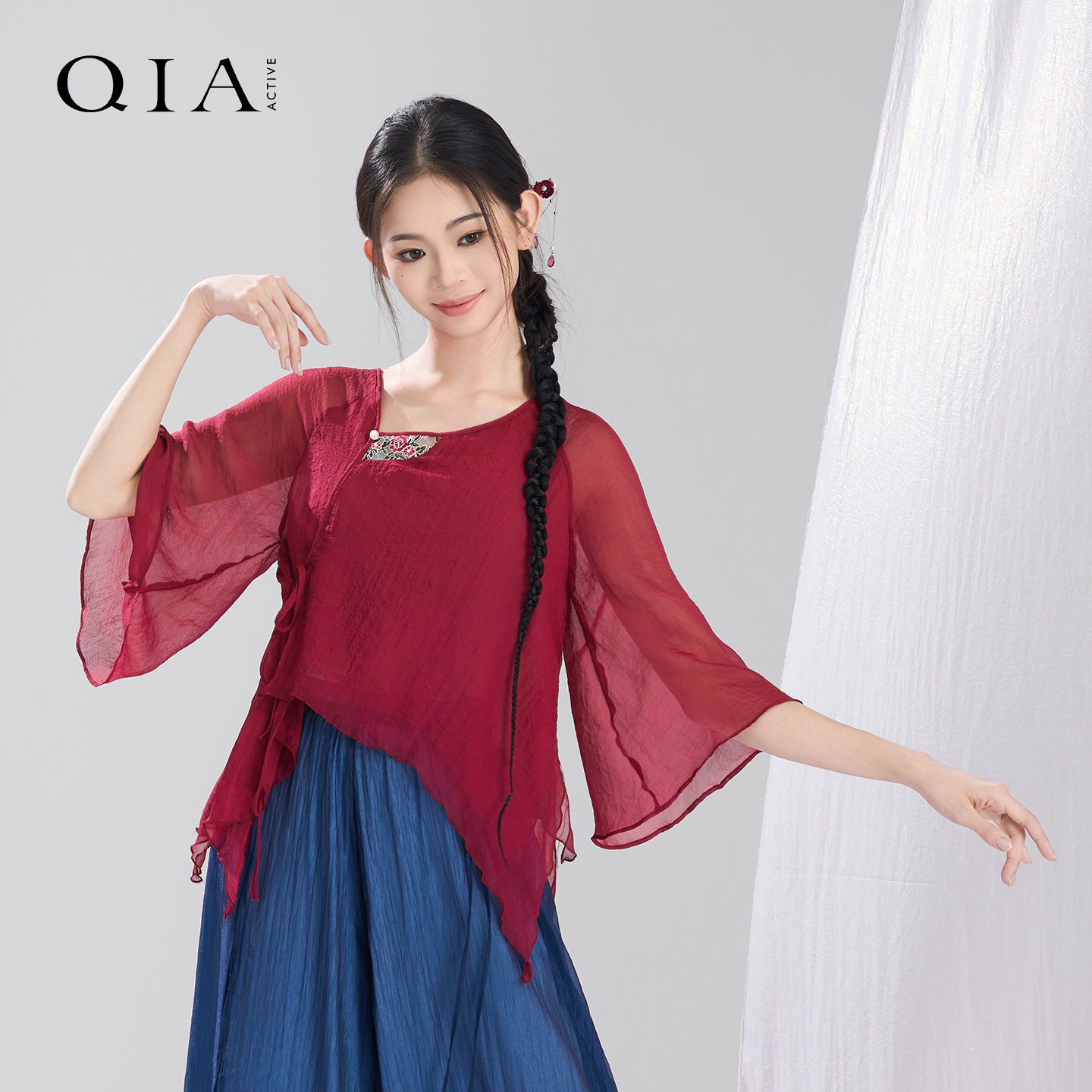 琪亚舞蹈服红色飘逸刺绣纱衣飘逸古典舞服中国舞喇叭袖上衣练功服