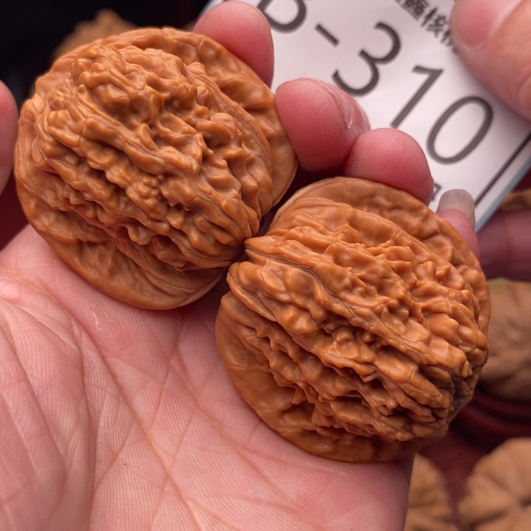 文玩核桃把件汉高楼38