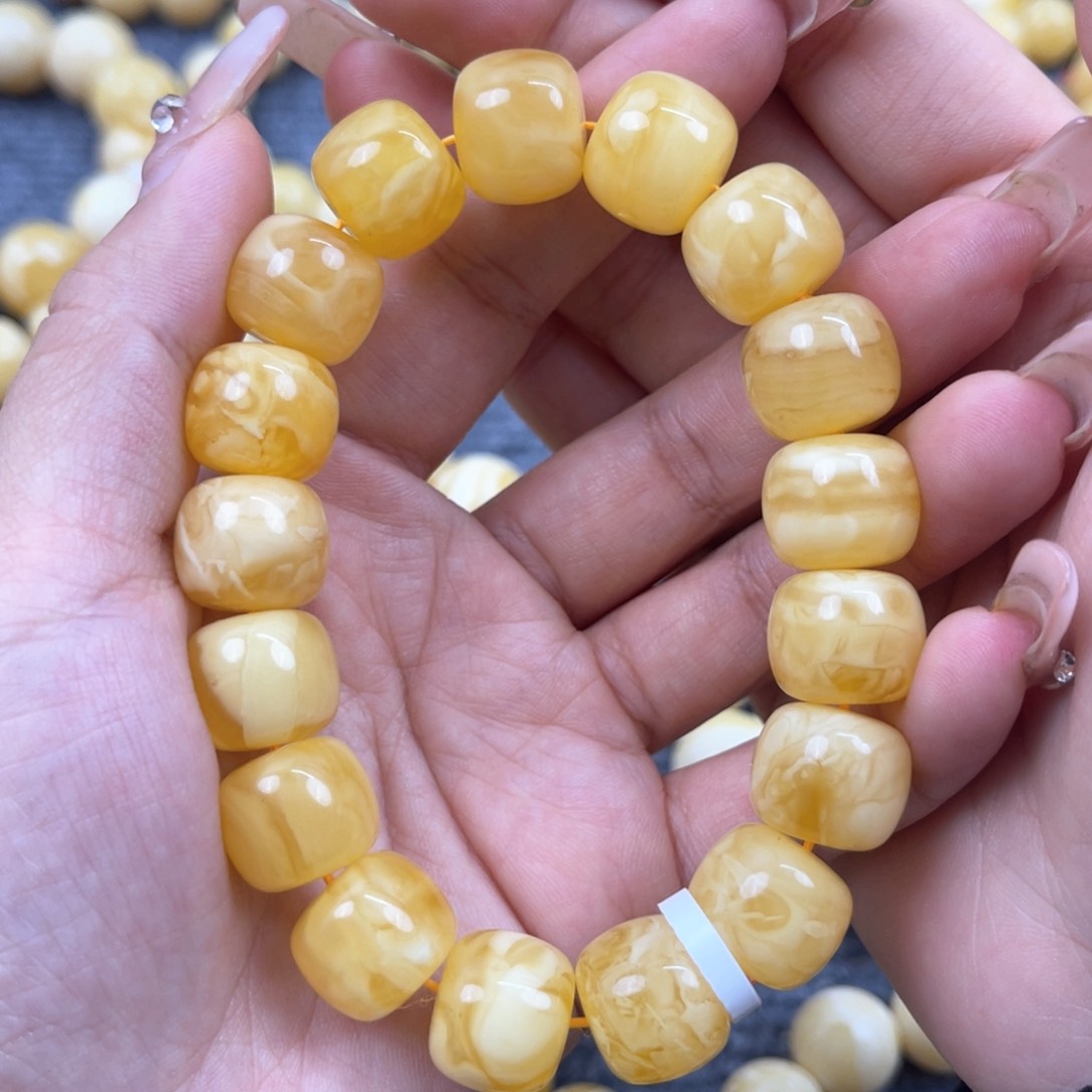 琥珀裸石未镶嵌尺寸14