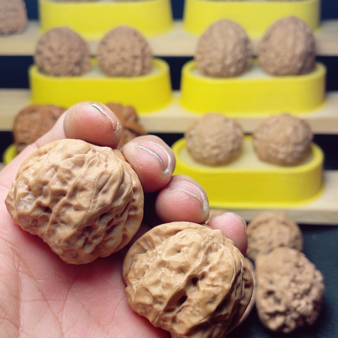 文玩核桃把件哈**爸蛤蟆头