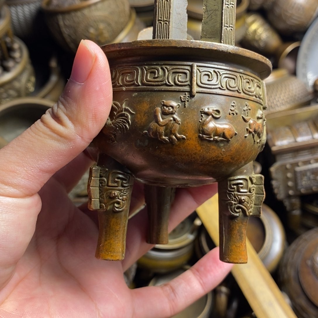 精美铜器做工精良