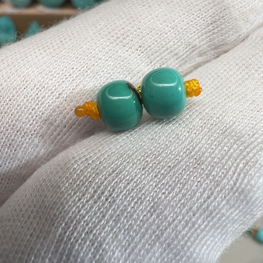 绿松石配饰未镶嵌