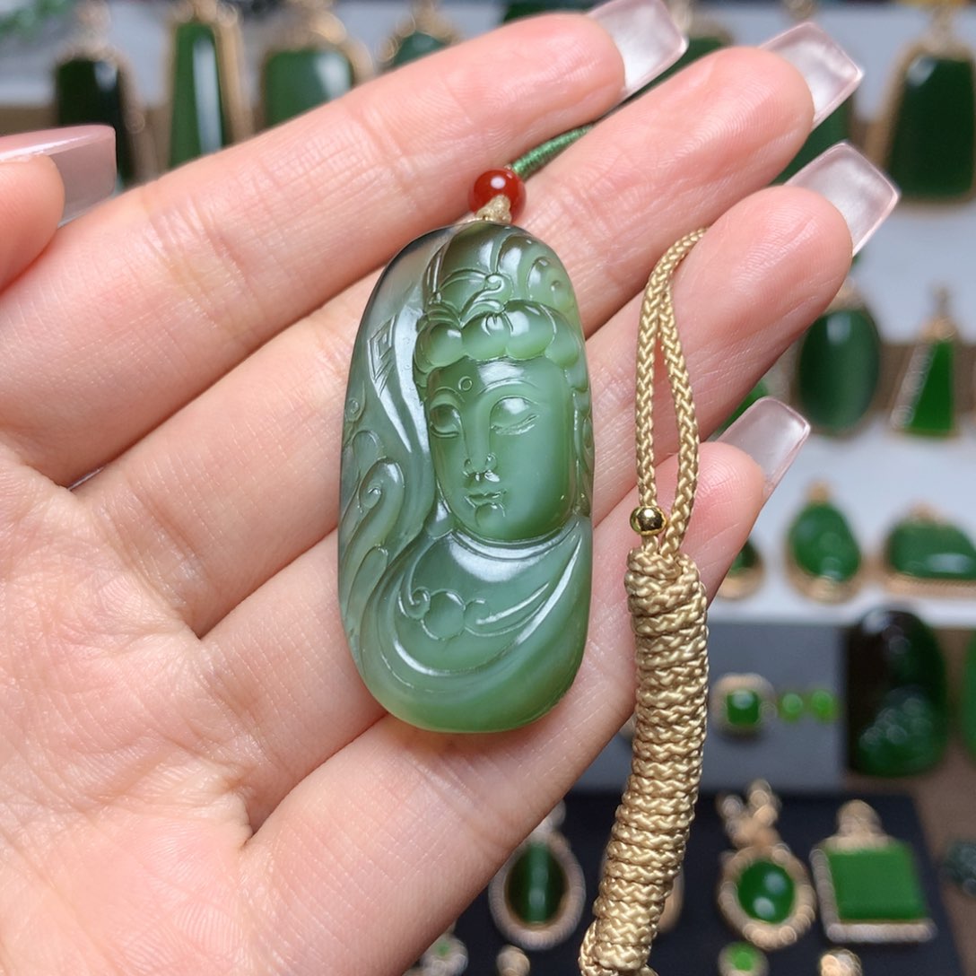 和田玉（碧玉）观音未镶嵌