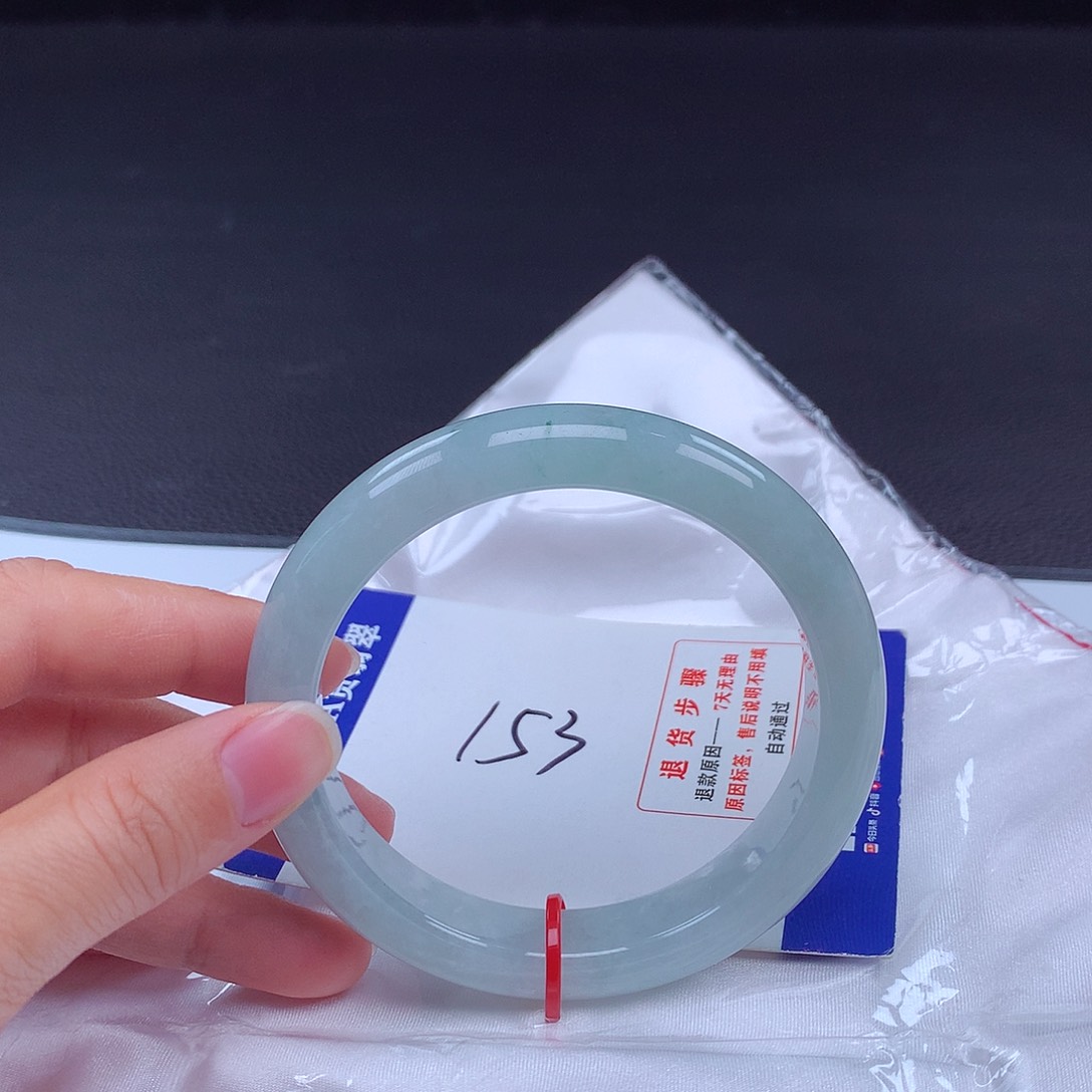 翡翠手镯未镶嵌手镯001023