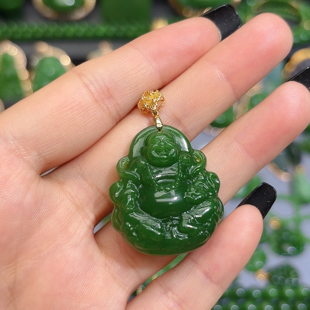 和田玉（碧玉）18K金镶嵌颈饰