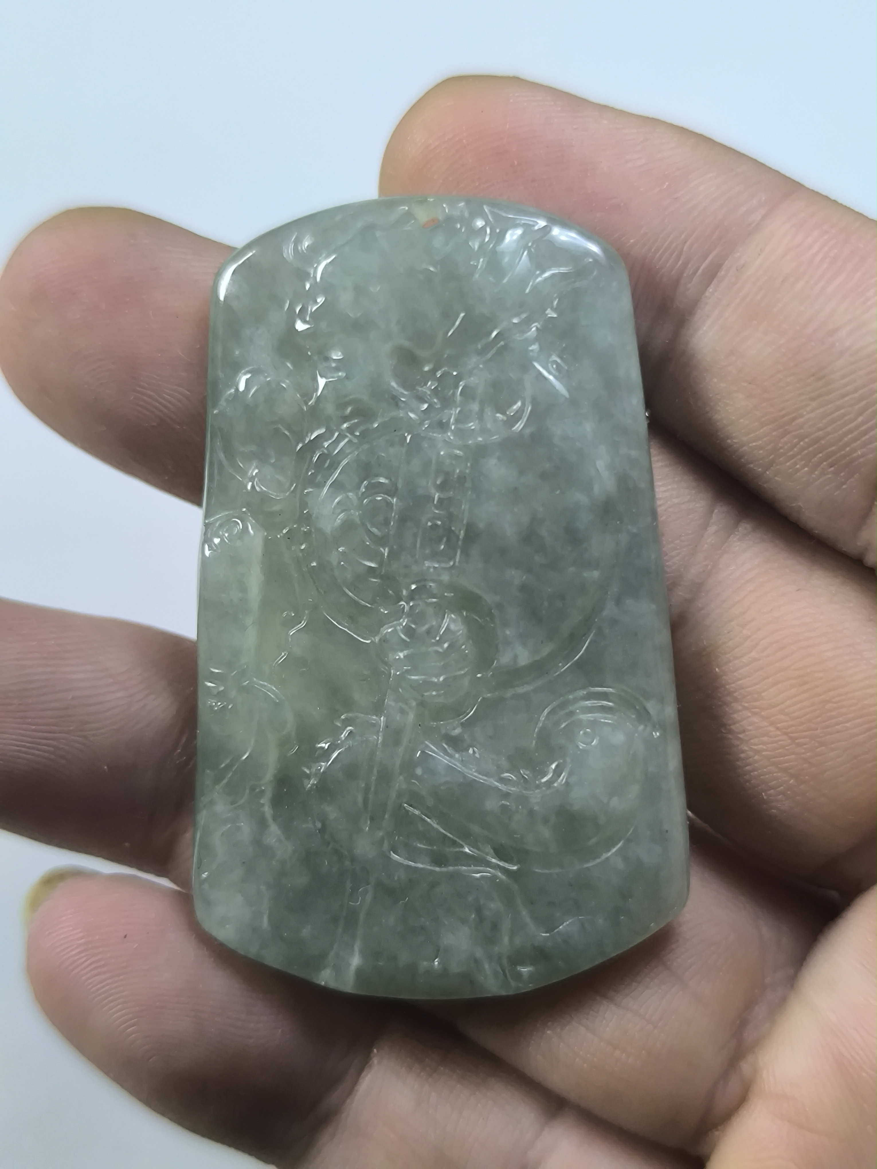 天然缅甸a货翡翠，府上有龙04，51.3/32.3/5.0