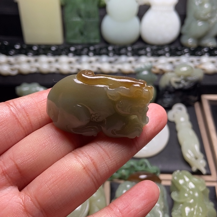 颈饰未镶嵌和田玉张*彪