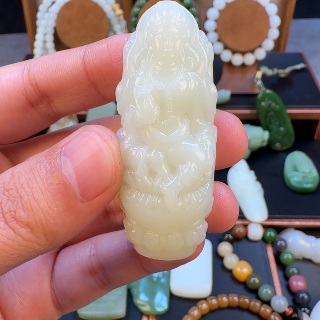 和田玉未镶嵌项链