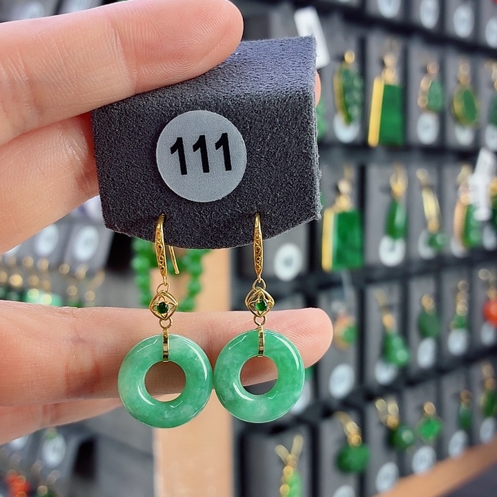 翡翠18K金镶嵌耳饰