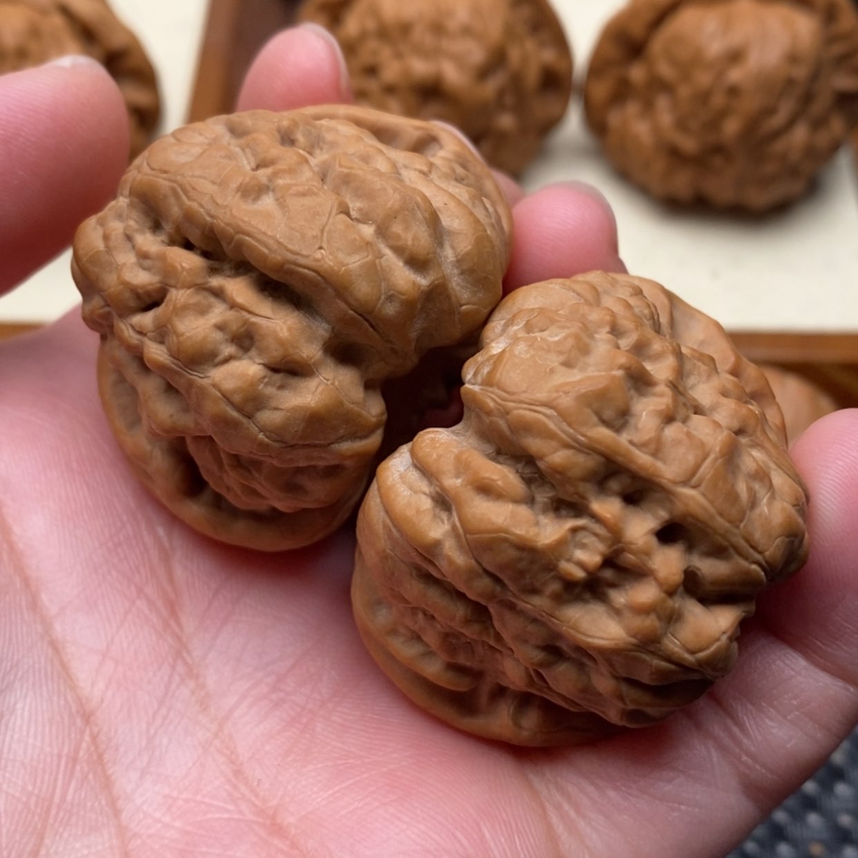 【闪购商品】把件文玩核桃边41左右