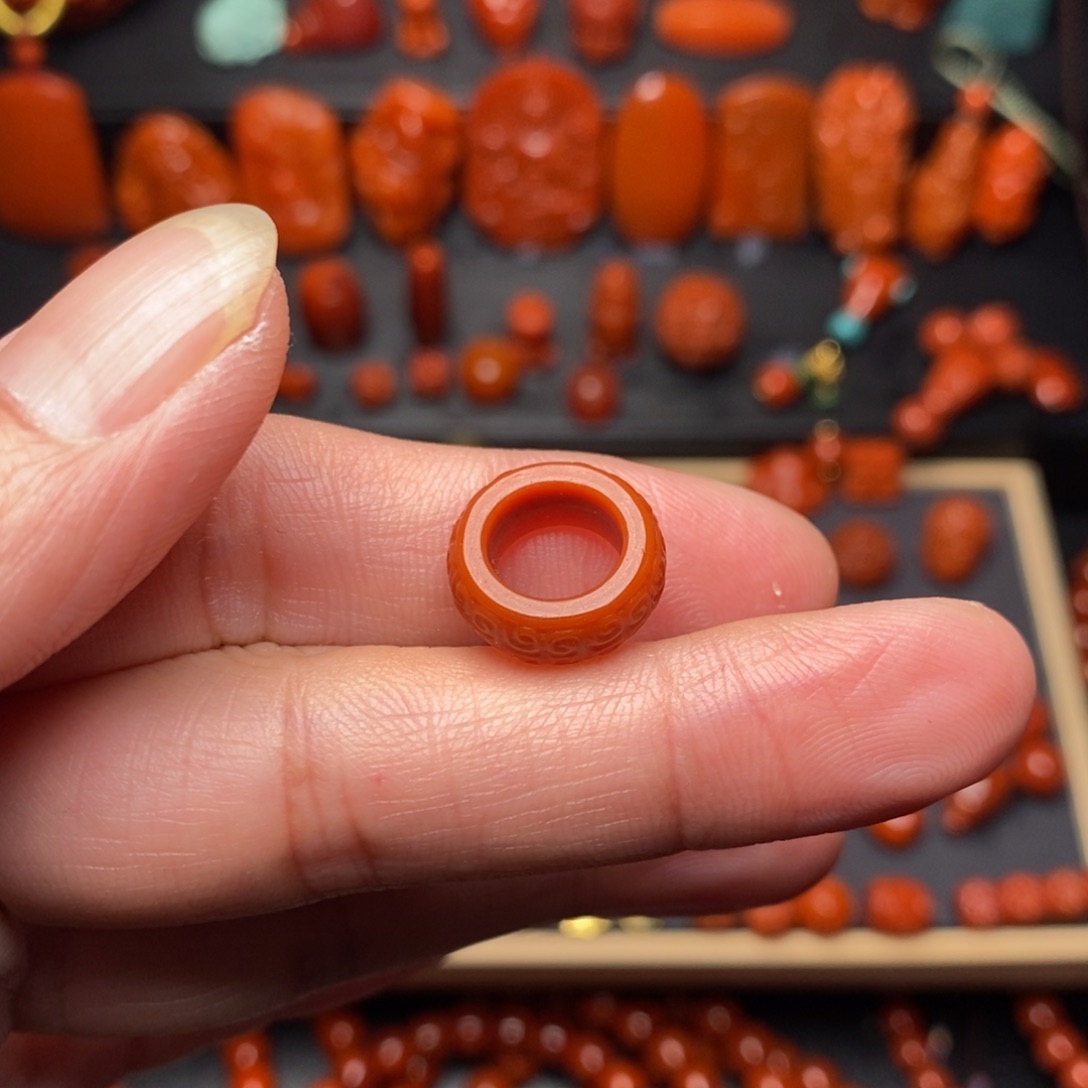 南红玛瑙配饰未镶嵌✎****王