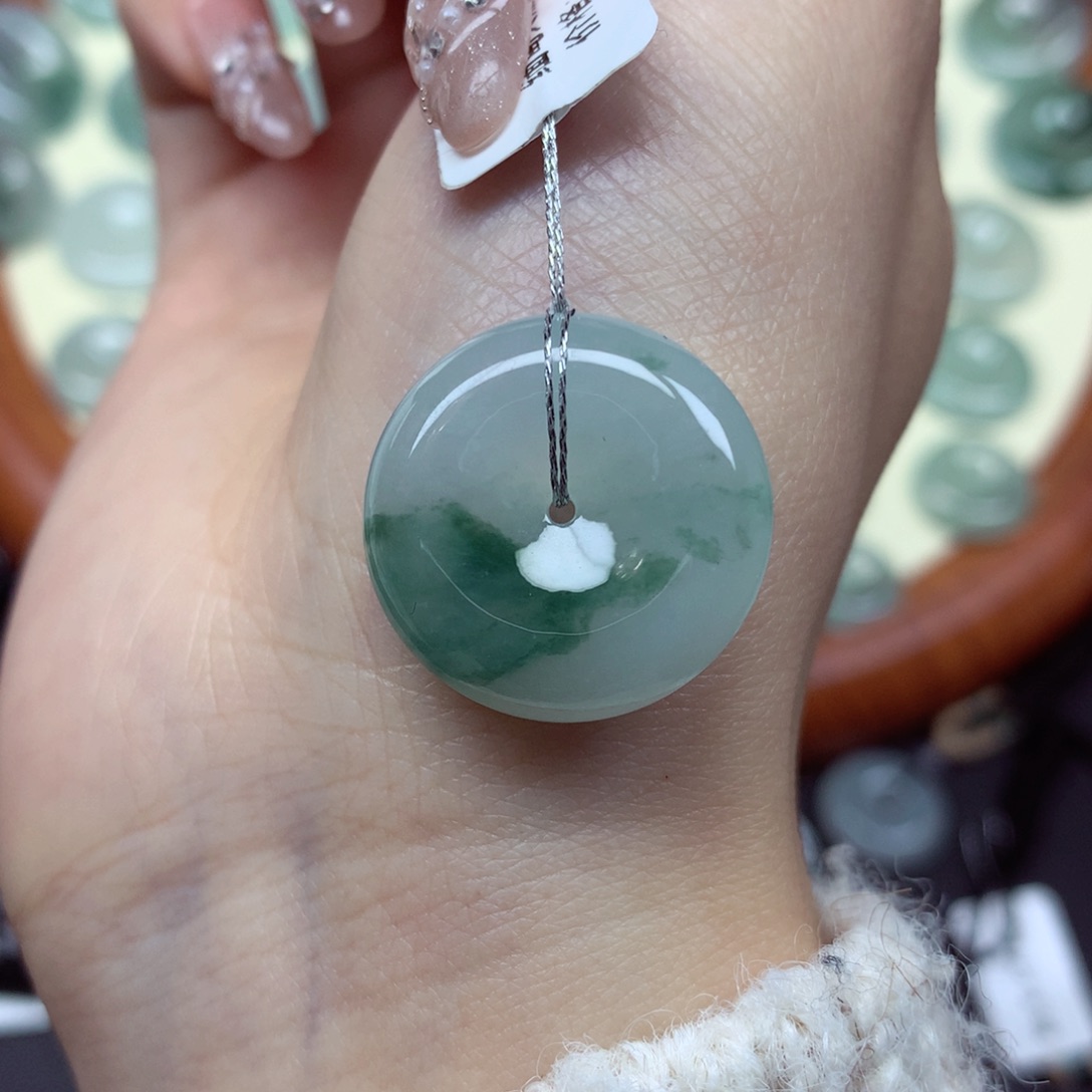 翡翠未镶嵌颈饰吊坠21.4/5.5mm