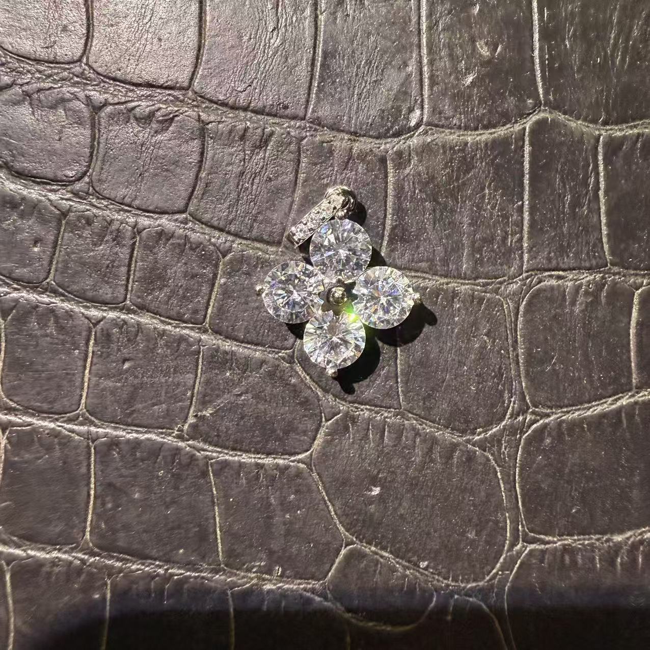 【高端定制】SMA-1862时尚设计吊坠多样性发一件