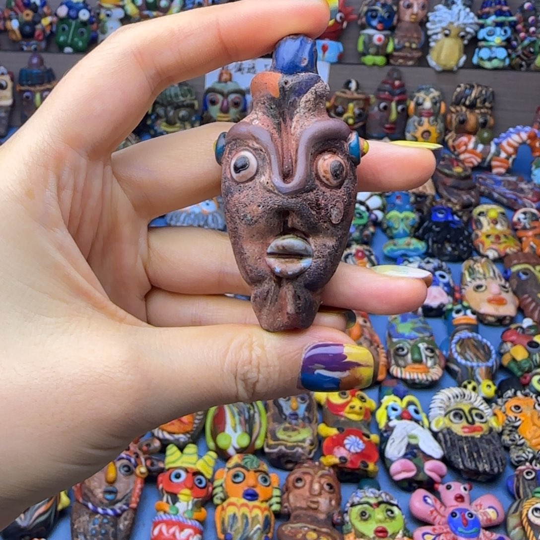 琉璃非金属玻璃颈饰丑娃