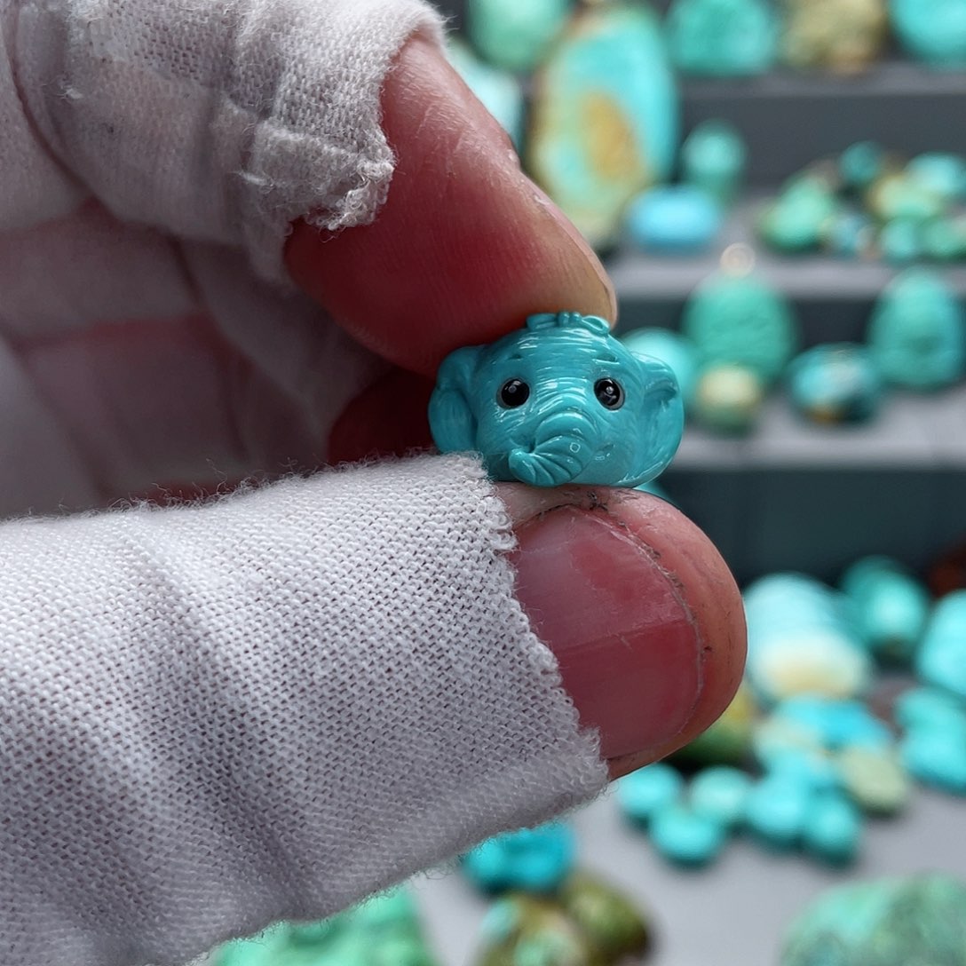 绿松石颈饰未镶嵌