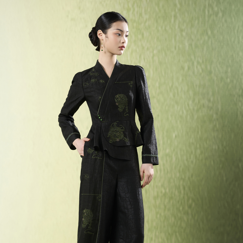 JIXIANGYIJIA/吉祥衣家云开春涧（上衣）951217287