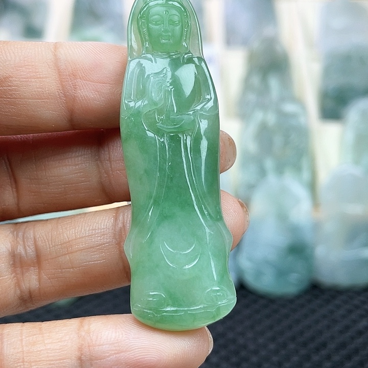 翡翠未镶嵌颈饰꧁****꧂天然翡翠A货观音