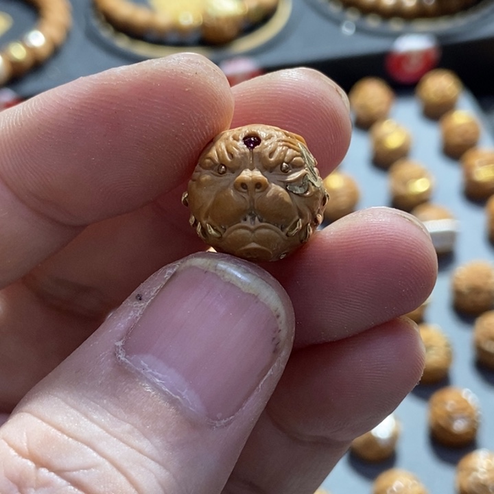 把件猴头核桃狗王