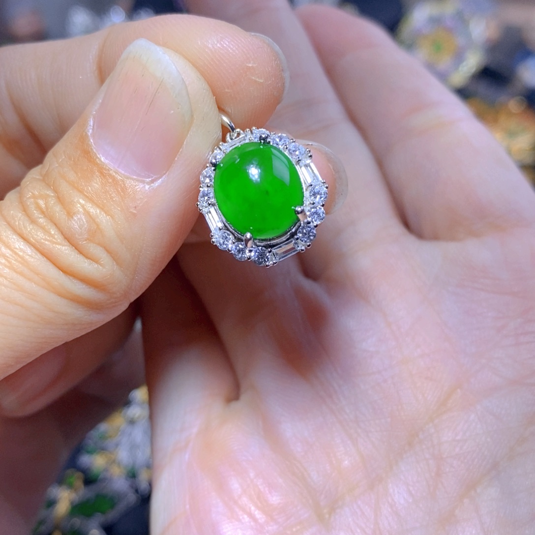 翡翠耳钉银S925镶嵌天然翡翠