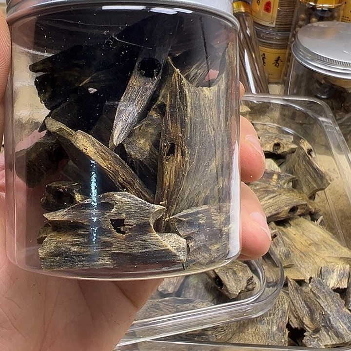 簡***單香料油叶子块料50克