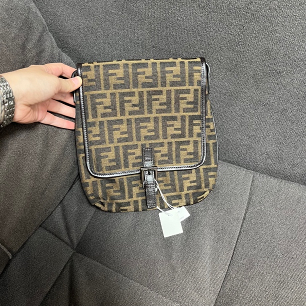 95新 FENDI/芬迪 G专属/芬迪斜挎包/15063